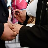 Veinticinco parejas contrajeron matrimonio el pasado sábado 14 de febrero en el Estadio Olìmpico FC Juárez, con motivo del día de San Valentín. Veinticinco parejas contrajeron matrimonio el pasado sábado 14 de febrero en el Estadio Olìmpico FC Juárez, con motivo del día de San Valentín.