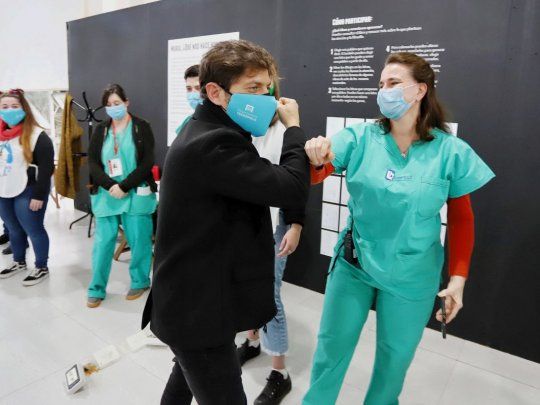 Axel Kicillof recorrió el Centro de Aislamiento en el Parque Tecnópolis.