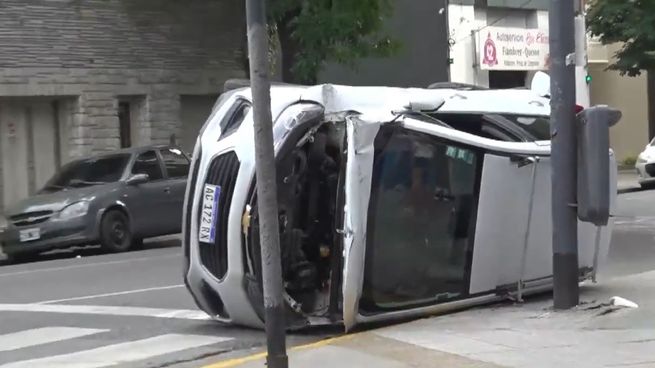 En el lugar trabajó el personal del SAME y bomberos de la Ciudad. Entre las víctimas hay un nene de 11 años.
