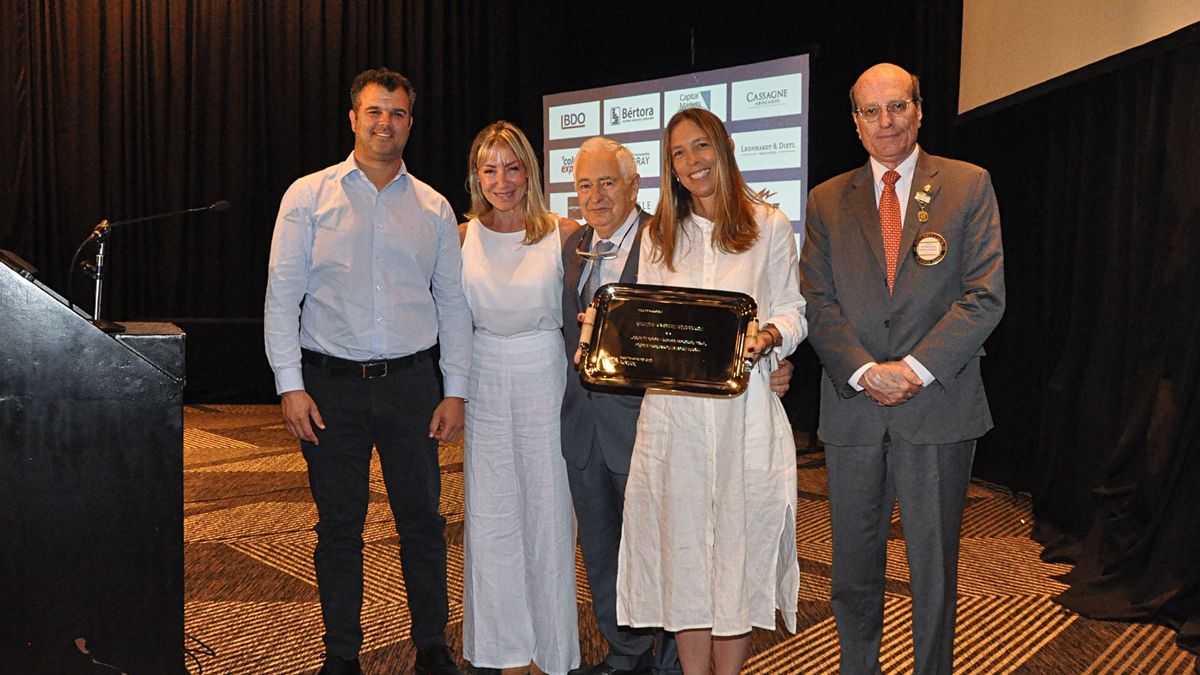 Rotary Club of Buenos Aires awarded the Esteban Bullrich Foundation