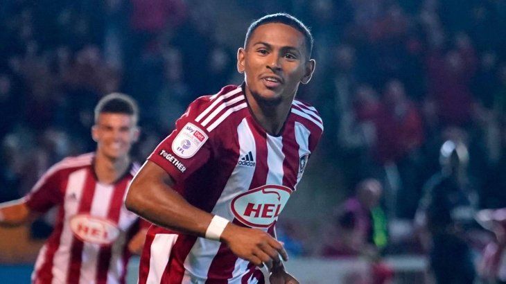 Mitchell busca seguir mejorando su carrera en el fútbol y utilizó la IA para asegurarse un mejor salario.
