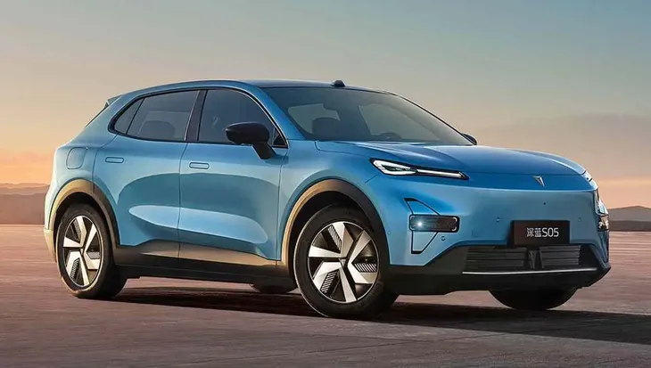 Entre los vehículos más destacados de Deepal se encuentran los SUV S05, S07, S09 y G318, además de los sedanes SL03 y L07. Entre los vehículos más destacados de Deepal se encuentran los SUV S05, S07, S09 y G318, además de los sedanes SL03 y L07.