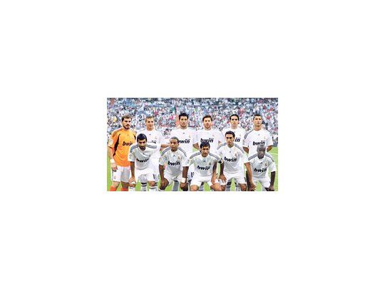 ¿Cuánto vale este equipo? Con Florentino Pérez empezó la segunda era de los galácticos, con un presupuesto superior a todo el fútbol argentino junto.