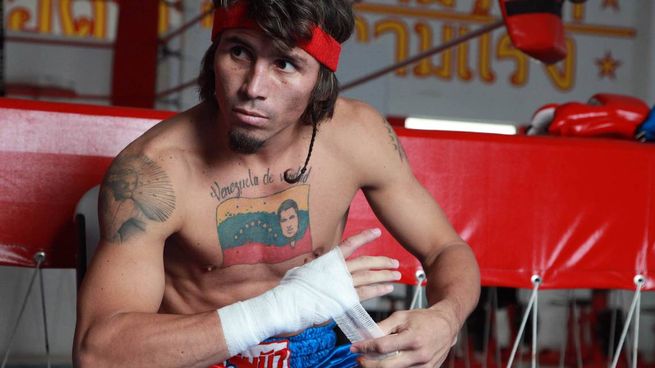 Esta leyenda del boxeo en Venezuela, supo como salir de la pobreza a través del deporte, pero no pudo evitar continuar con el caos de violencia y adicciones&nbsp;