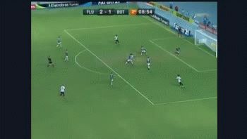 El Loco vuelve a picar la pelota y convierte
