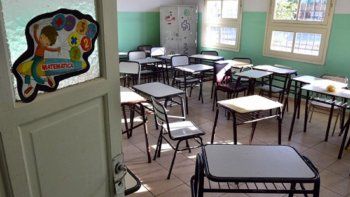 una maestra fue agredida por denunciar maltrato infantil en la escuela donde asistia lucio dupuy