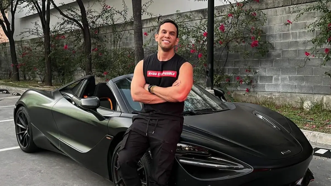  Cómo se hizo rico Alfredo Valenzuela, el influencer de Sonora que ostenta su vida de lujo en las redes