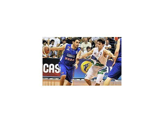 Regatas y Halcones de Xalapa se enfrentaron en el grupo de semifinal. Ganaron los mexicanos.