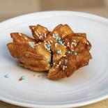 El pueblo bonaerense que se destaca por sus deliciosos pastelitos. El pueblo bonaerense que se destaca por sus deliciosos pastelitos.