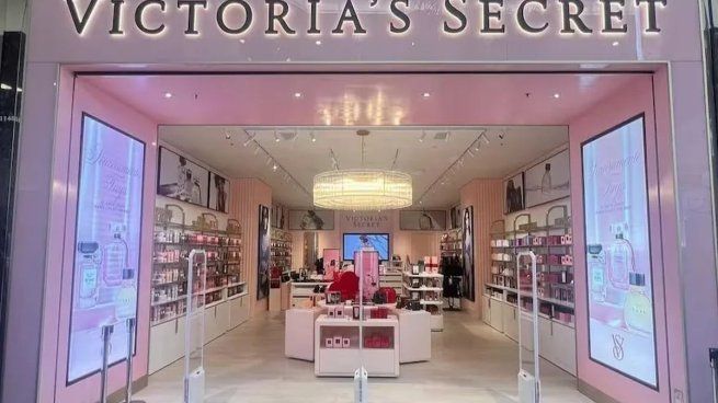 La primera tienda física de Victoria´s Secret en Argentina funciona en Unicenter Shopping, Martínez.