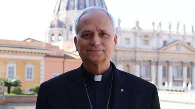 Robert Prevost, misionero en Perú y actual prefecto del Dicasterio para los Obispos, es uno de los nombres que suenan con fuerza en el cónclave.