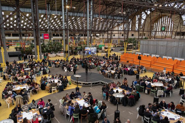 Desde las 9, el gobierno lleva a cabo la primera jornada participativa para la elaboración de la estrategia nacional integral para el abordaje a la problemática de las personas en situación de calle. Desde las 9, el gobierno lleva a cabo la primera jornada participativa para la elaboración de la estrategia nacional integral para el abordaje a la problemática de las personas en situación de calle.