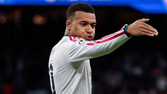 Mbappé quedó envuelto en un escándalo con China.