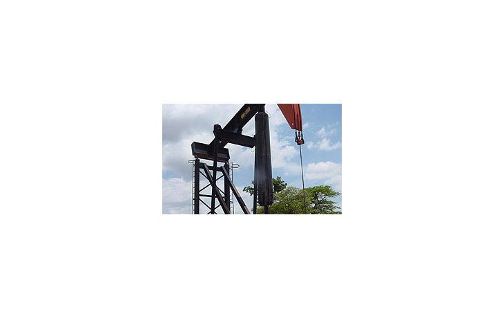 El petróleo aumentó 2,5%