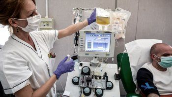 Elestudio habla de pacientes hospitalizados con neumonía por Covid-19 concriterios de gravedad.