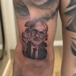 El lateral de España se tatuó a su técnico luego de ganar el Mundial 2026.