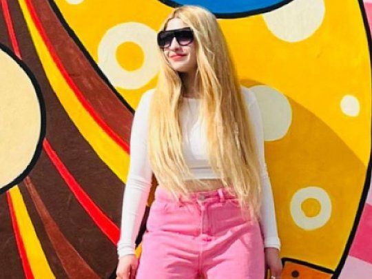 Denu no sólo la rompe en TitkTok&nbsp; y en Instagram, además es cantante, modelo y actriz.