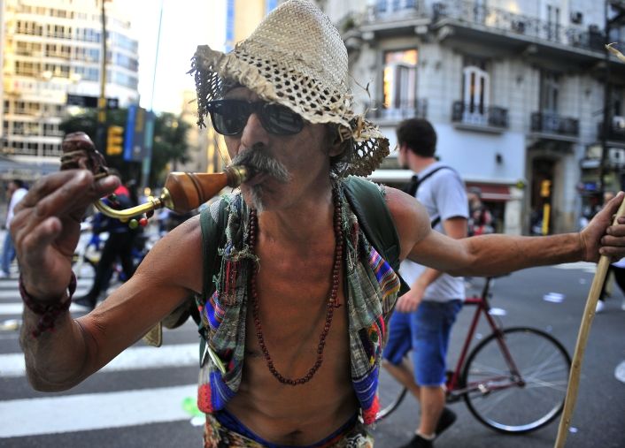 Marchas en todo el país en reclamo de la despenalización de la marihuana (foto 1)