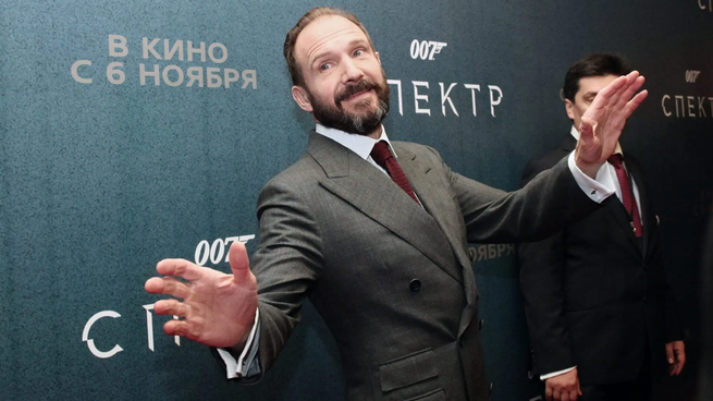 El consagrado actor británico ostenta un gran estado físico.