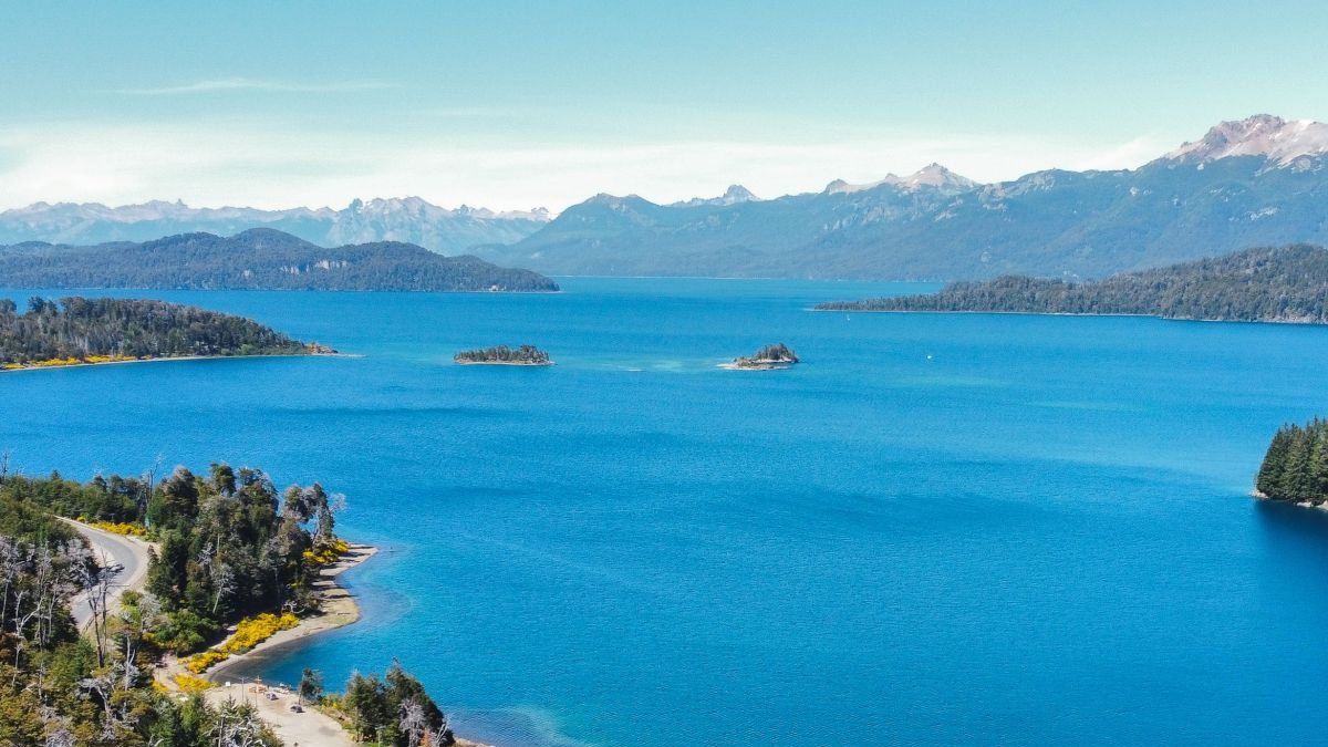Bicycles, trekking and KW: these are the sports activities offered by Villa La Angostura
