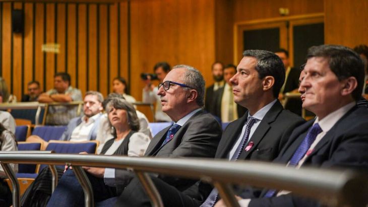 El gobernador de Misiones, Hugo Passalacqua, durante la sesión en la que se aprobó el Presupuesto 2026. El gobernador de Misiones, Hugo Passalacqua, durante la sesión en la que se aprobó el Presupuesto 2026.