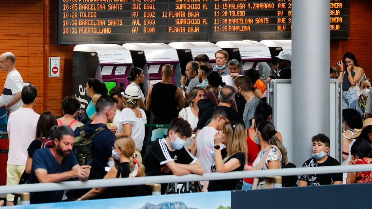 no high-speed train between Madrid and Barcelona due to cable theft