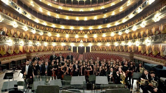 The Academic Orchestra of the Teatro Colón celebrates its 30th anniversary in a concert with works by Wagner and Tchaikovsky
