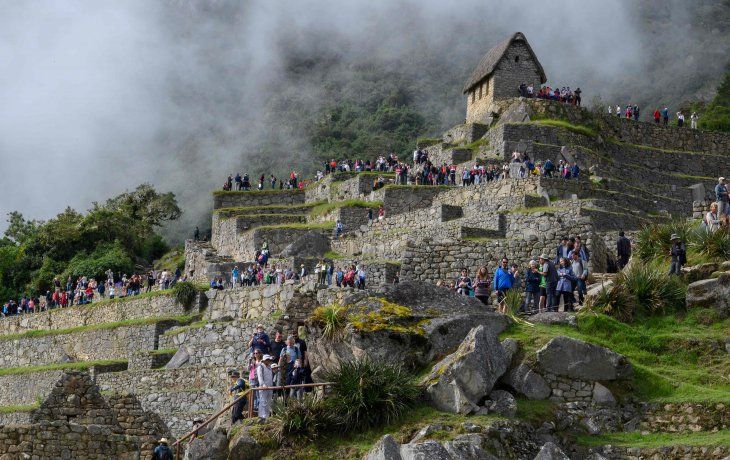 Los turistas fueron detenidos por provocar daños en uno de los muros de la histórica ciudadela inca