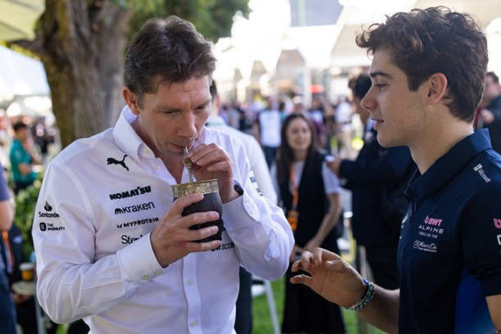 El mate pasó de mano en mano en la Fórmula 1. El mate pasó de mano en mano en la Fórmula 1.