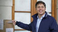 Axel Kicillof votó en La Plata.