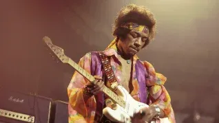 Finalmente se dio un esperado reconocimiento a la memoria de Jimi Hendrix. Finalmente se dio un esperado reconocimiento a la memoria de Jimi Hendrix.