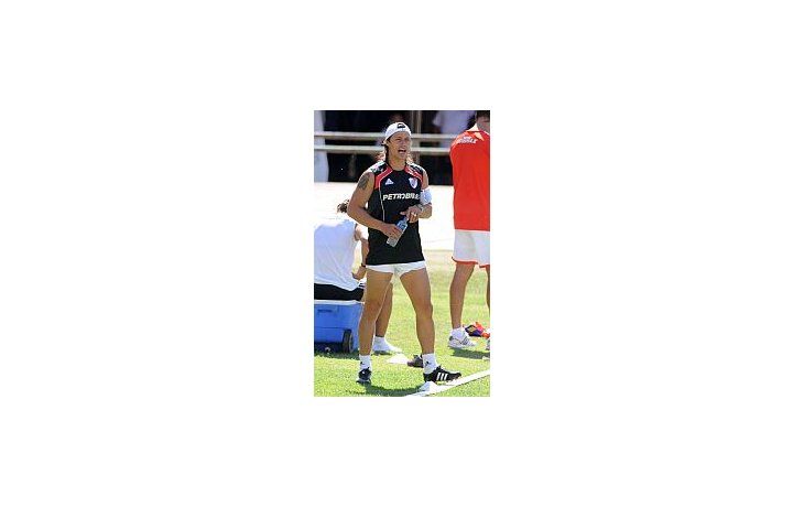 Almeyda pondrá a Domínguez, Trezeguet y Cavenaghi frente a Racing.