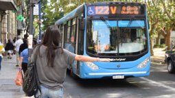 Rosario is one of the cities affected by the removal of public transportation subsidies. Rosario is one of the cities affected by the removal of public transportation subsidies.