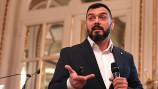 Alvarez Agis: “Volvimos a una situación donde el Gobierno sostiene una teoría económica de la cual es prácticamente su único defensor”.