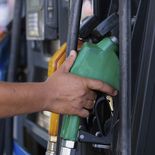 Los precios de los combustibles podrían bajar en el último ajuste del año. Los precios de los combustibles podrían bajar en el último ajuste del año.
