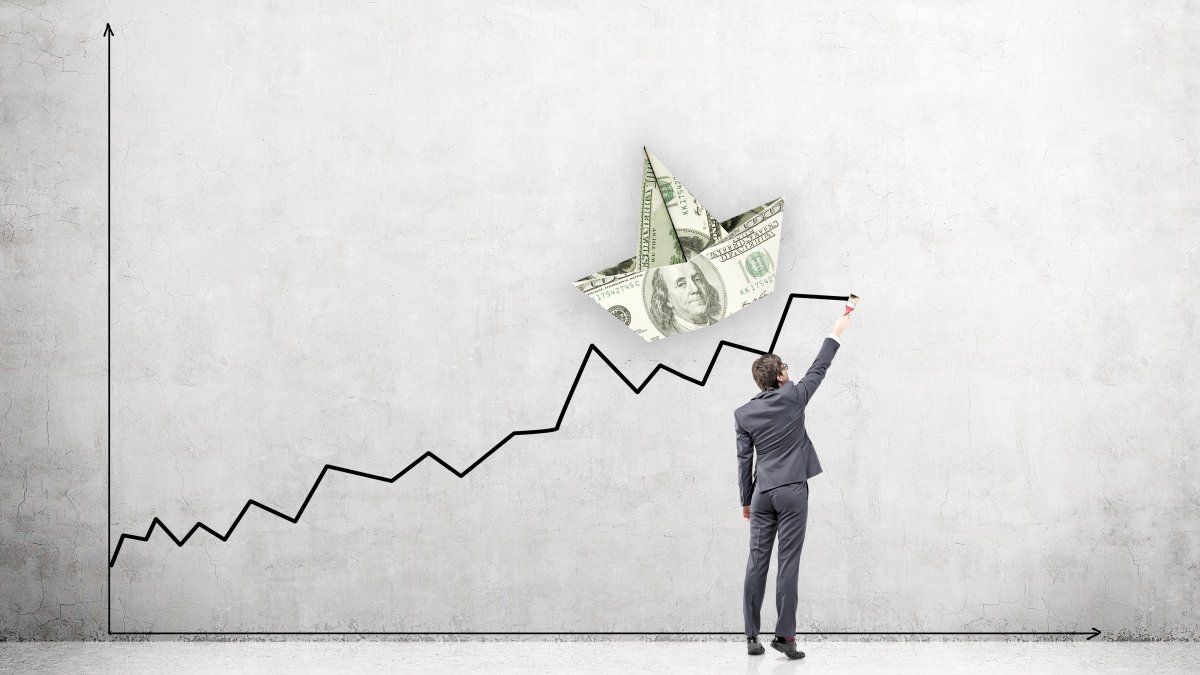 First month without stock: the dollar accounts grew, but the retail purchase diminished after the initial jump