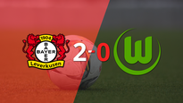 derrota de wolfsburgo por 2-0 en su visita a bayer leverkusen