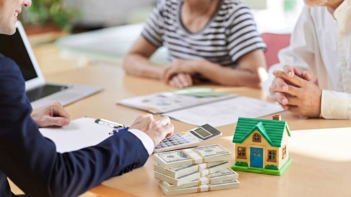 Cuáles son los gastos que pagan comprador y vendedor por una propiedad de u$s100.000 en CABA y provincia