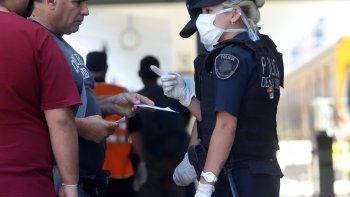 En el primer día del aislamiento obligatorio por coronavirus, comenzó el despliegue de controles y operativos de seguridad en la Ciudad para que se cumpla con lo dispuesto.