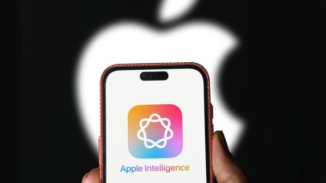 El iOS 18.2 incluirá la fusión de Siri con ChatGPT.