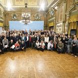 Axel Kicillof se reunió con intendentes y criticó la política sanitaria de Javier Milei. Axel Kicillof se reunió con intendentes y criticó la política sanitaria de Javier Milei.