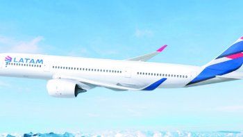 latam reduce vuelos y baja a la mitad los salarios mas altos
