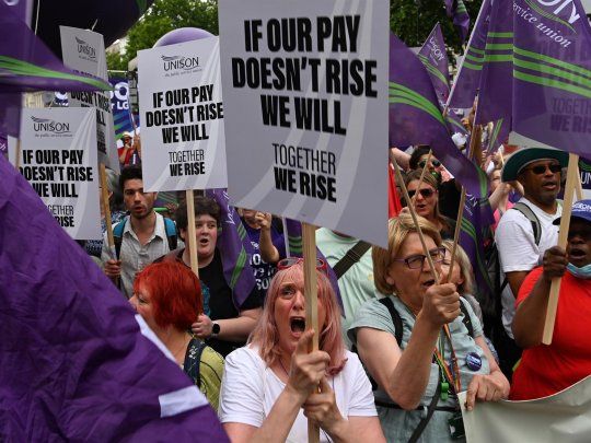 marcha-uk.jpg