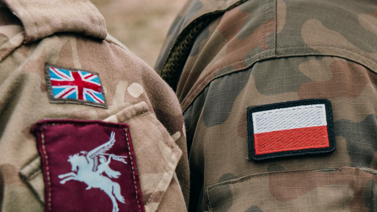 Gran Bretaña y Polonia sellan un acuerdo militar ante el temor por una Rusia 