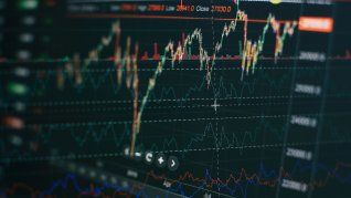 Los bonos y acciones reflejan una toma de ganancias de los inversores. Los bonos y acciones reflejan una toma de ganancias de los inversores.