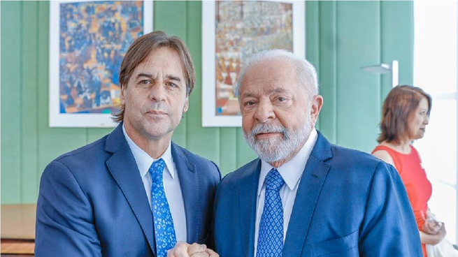 Los presidentes Luis Lacalle Pou y Lula da Silva durante el retiro presidencial en Brasilia.