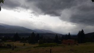 La lluvia trae esperanza en medio de los incendios forestales en la Patagonia. La lluvia trae esperanza en medio de los incendios forestales en la Patagonia.