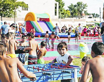 Las claves para enfrentar la ola de calor: los parques acuáticos. Las claves para enfrentar la ola de calor: los parques acuáticos.