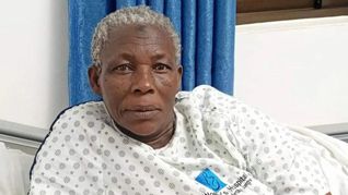 Safina Namukwaya, madre a los 70 años.