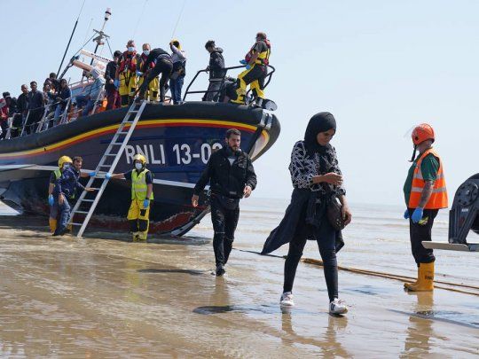 Canal de la Mancha inmigración